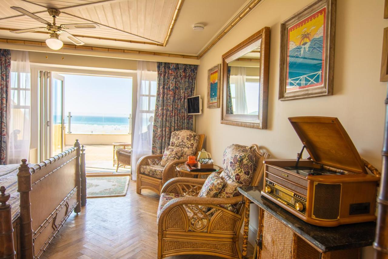 Tolcarne Beach Colonial Restaurant And Rooms New Quay Exterior foto